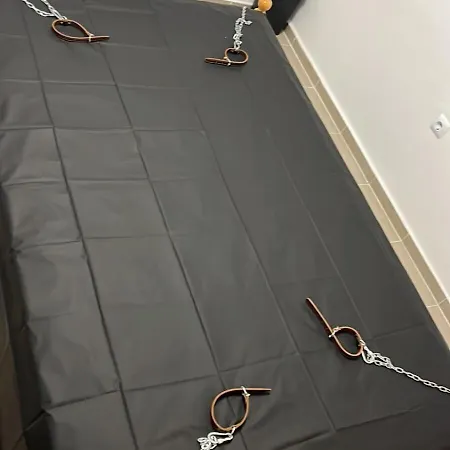 Bdsm Villige Βίλα